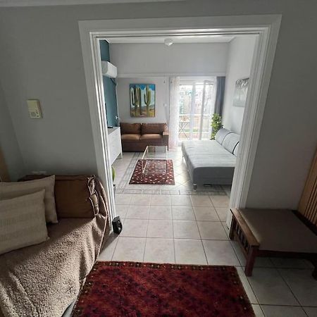 Maria'S Sunlit Apartment Piraeus Ngoại thất bức ảnh